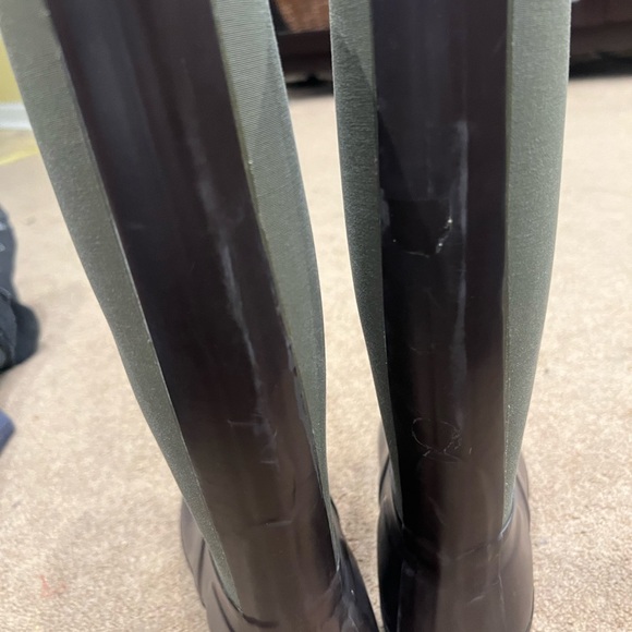 Used Two Tone Hunter Boots, Womens size 8 mid calf, green and brown - Picture 3 of 4